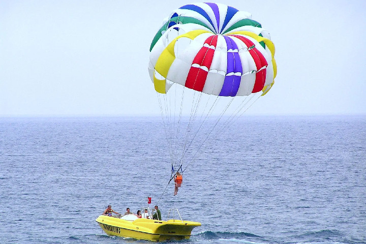 Parasailing in Port Blair